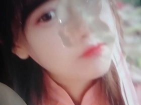 China Doll's seductive solo show leads to a breathtaking cumshot