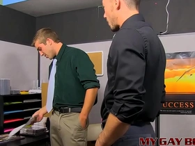 Employee austin ried seduced by his gay boss kirk cummings