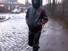 073 rubber gimp at the fast train station