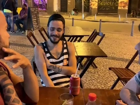 Eu e o meu amigo lembrando da piroca do guilhermedott  fez a gente sentar de novo