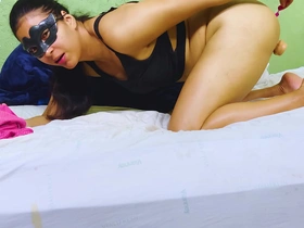 Necesito llegar al orgasmo cariño y como no tengo tu verga tendre que hacerlo sola -submissiveadventures