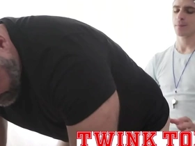 Beefy bear coach fucked by hot teen top player-twinktop.net